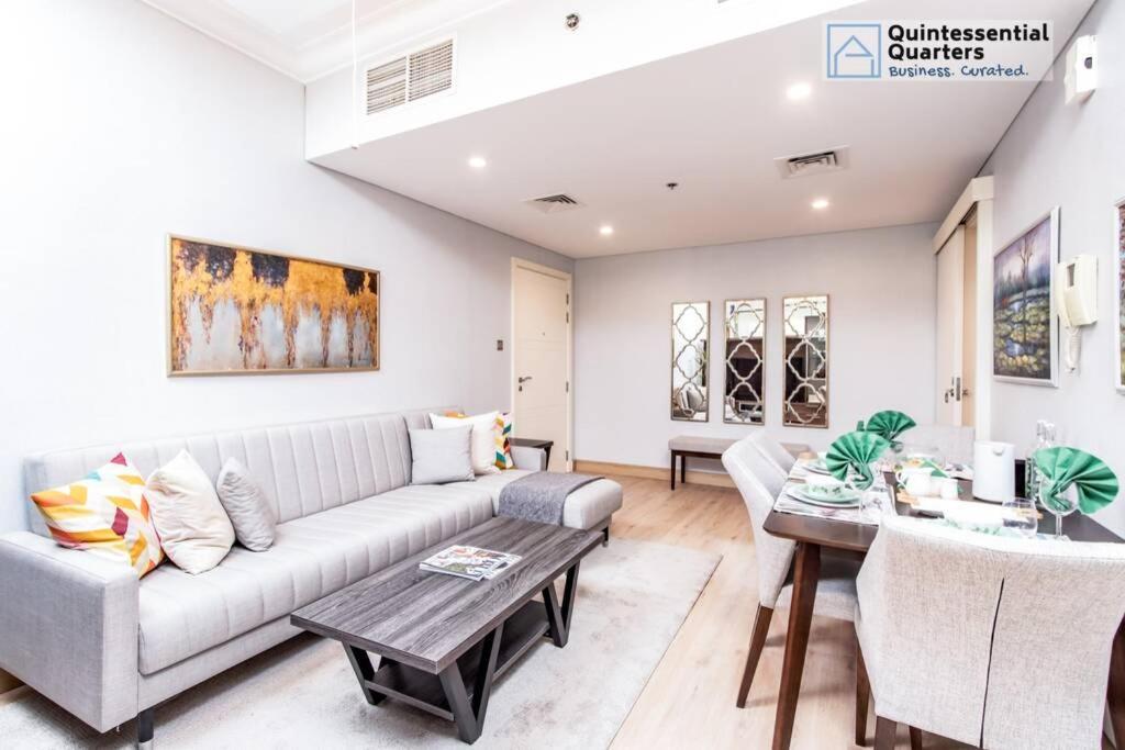 Downtown Cozy Home + Partitioned Living Room ดูไบ ภายนอก รูปภาพ